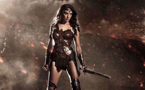 Wonder Womans Design In Batman V Superman The Mary Sue