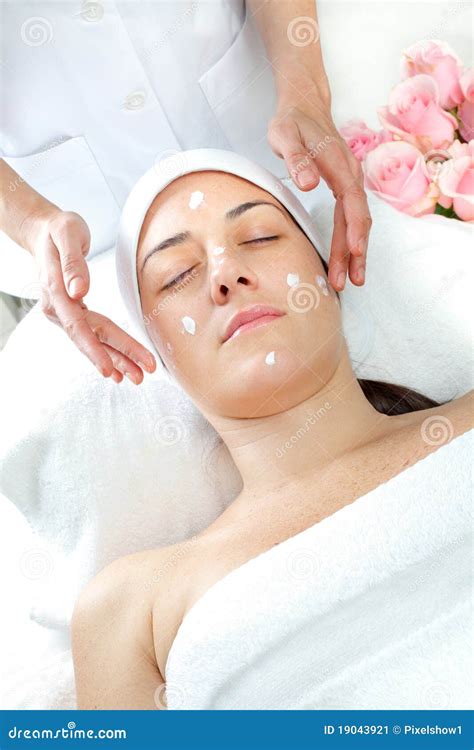 Massage Spa Facial Treatment Stock Image Image Of Female Health 19043921