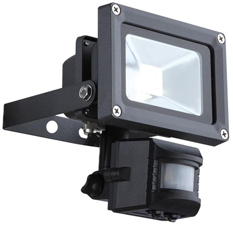 In modernen gärten gehören bewegungsmelder heutzutage zum üblichen equipment. LED Außen Leuchte 10 W Wand Strahler Garage ...