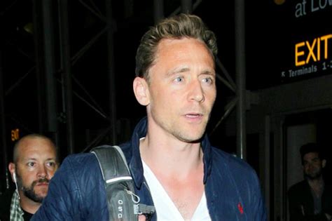 Tom Hiddlestons 6 Embarrassing Moments During Hiddleswift