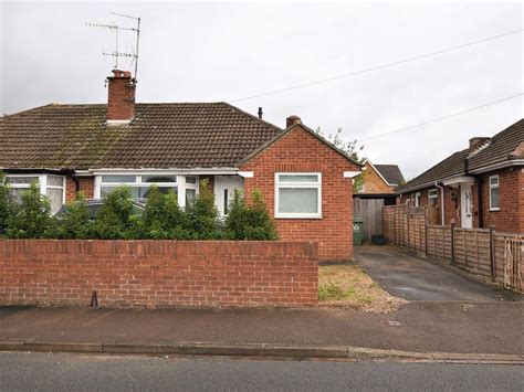 3 Bed Semi Detached Bungalow To Rent In Langdale Road Hatherley