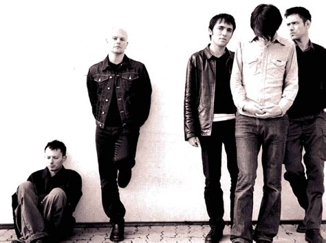 Radiohead Group Photo 1997 L To R Thom Yorke Philip Selway Colin
