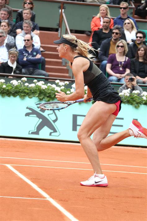 Maria Sharapova Playing In Semi Finals 2012 French Open In Paris 02 Gotceleb