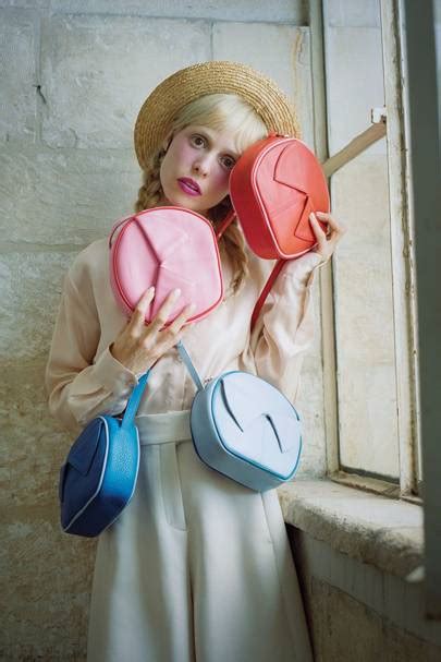 Singer Petite Meller Complét Handbags British Vogue