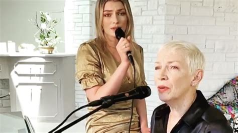 Annie Lennox And Daughter Lola Preview Stunning ‘bridge Over Troubled Water Performance Ahead