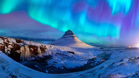 Wow Air Offers Free Flights To Iceland Condé Nast Traveler