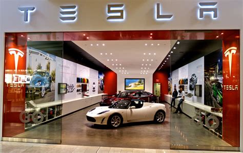 Auto Dealers Whine That Tesla Stores Are Illegal Wired