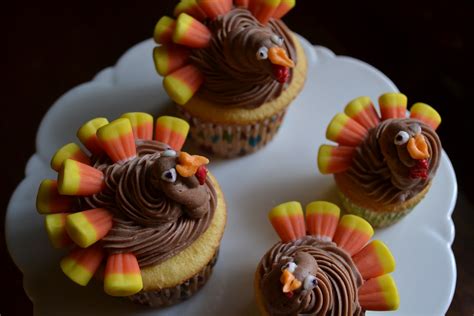 easy thanksgiving turkey cupcakes