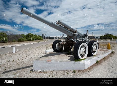 Ww2 Howitzer Artillery Gun At The Main Entrance To Robben Island