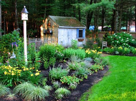 10 Ways To Create An English Garden English Garden Design Backyard
