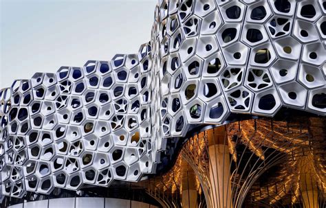 Uap Installs Aluminum Art Facade In Brisbane Australia Light Metal