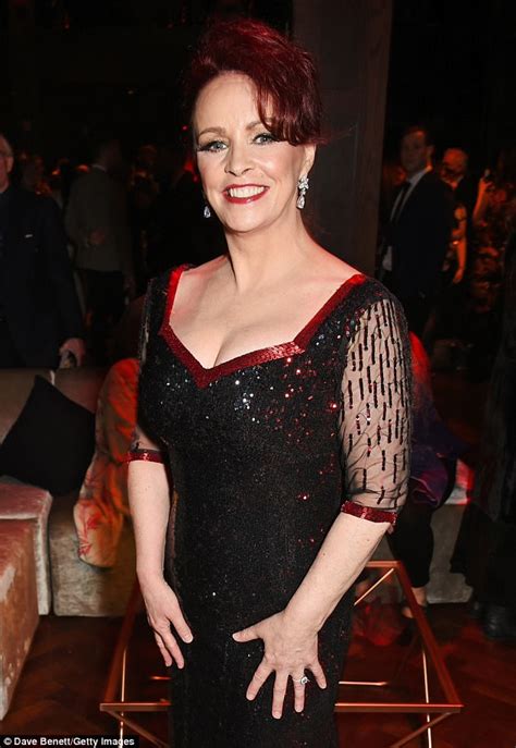 Sheena Easton Looks The Picture Of Health At 42nd Street Daily Mail