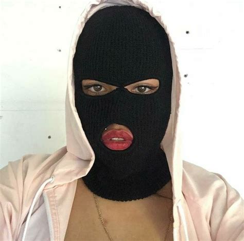 Pin De Daifmalak Em Ski Mask Female Menina Bandida Gangster Menina