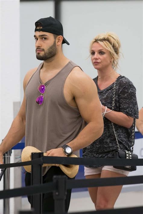 Britney Spears And Boyfriend Sam Asghari Leaves Miami Hot Sex Picture