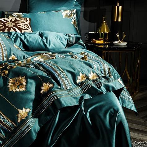 Luxury Comforter Set With Embroidery Of Egyptian Cotton In Luxury