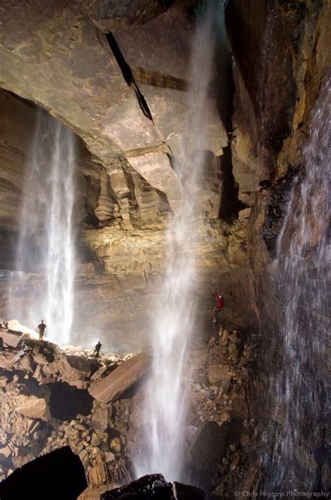 500 Waterfall And 8 Falls Coming Down Paradox Cave In Tennessee