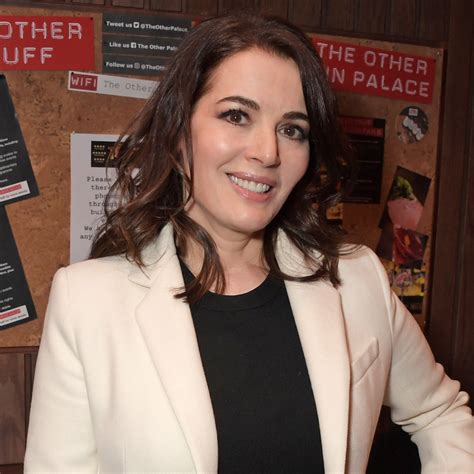 Nigella Lawson 60 Proves She S Ageless After Posting Photo From Her 20s