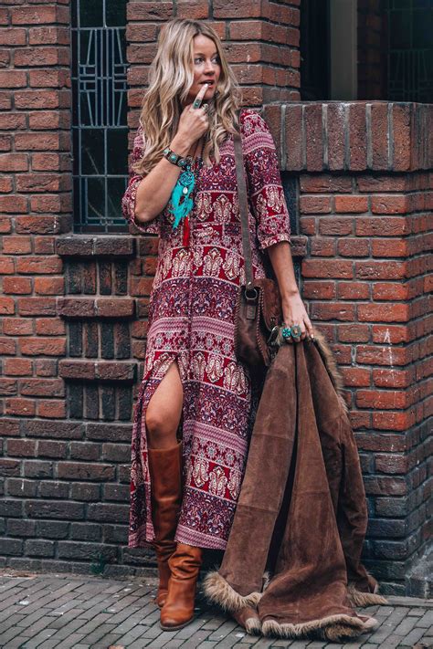 Bohemian Maxi Dress With Print For The Ultimate Hippie Chic Look Hippie Look Hippie Stil