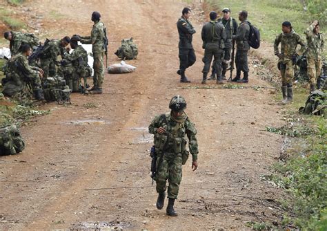 Colombian Army Kills 18 Farc Guerrillas In Airstrikes Ground Attacks