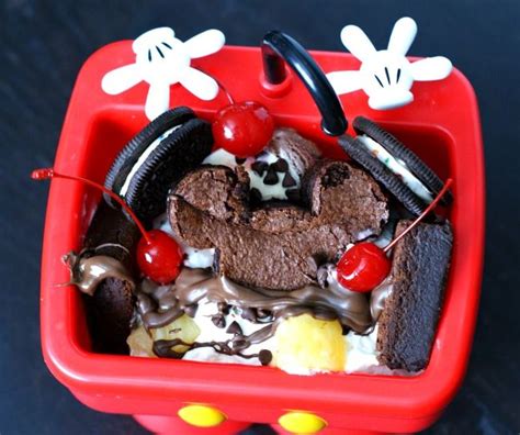 Disney World Mickeys Mini Kitchen Sink Ice Cream Sundae Diy Clever