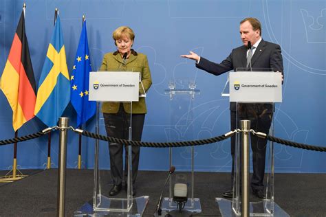 Löfven Möter Nyvald Merkel I Berlin