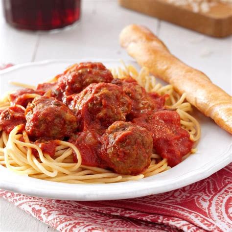 Spaghetti With Meatball Or Sausage Tu Sei Bella
