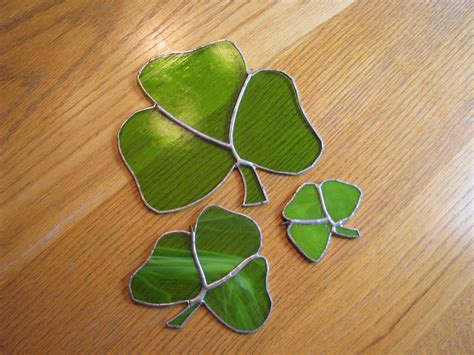 3 Stained Glass Shamrocks Green Glass Clovers Set Of 3 Etsy Green