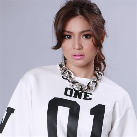 Nadine alexis paguia lustre (tagalog pronunciation: Sarah G, James Reid and Nadine Lustre at the MTV Music ...