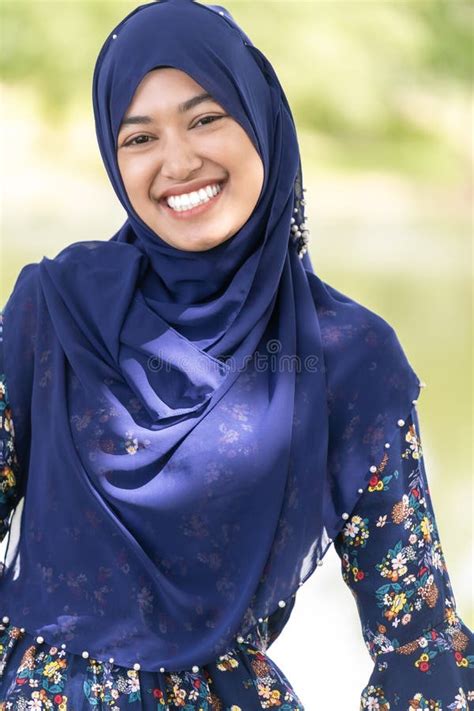 Muslim Girl Portrait Stock Image Image Of Islamic Attire 165043363