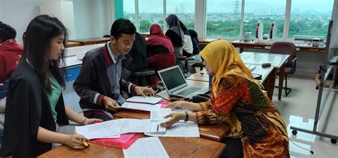 Pembinaan Soft Skills Program Studi Pendidikan Fisika Unj