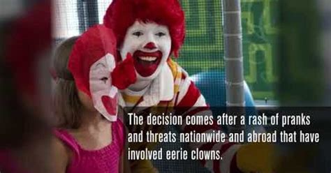 Mcdonalds Downplays Ronald Mcdonald While Creepy Clown Sightings Spread Los Angeles Times