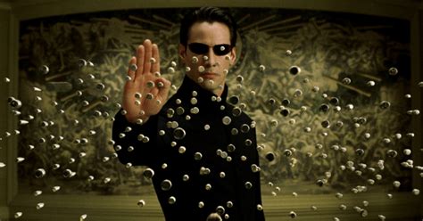 Keanu Reeves Suits Up As Neo For The Matrix 4 In New Poster Heroic