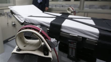 Doctor Says Oklahoma Inmate Suffered During Botched Execution
