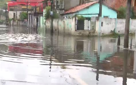 Chuva Forte Deixa Pontos De Alagamento Em Salvador Confira Bahia G1