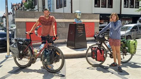 Almanya Dan Bisikletleriyle Yola Kan Ift Beypazar Nda Mola Verdi
