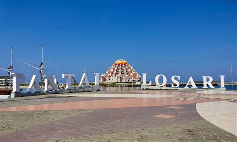 Pesona Pantai Losari Ikon Wisata Andalan Kota Makassar Celebes Id