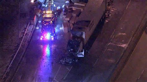 Photos Truck Fire On Chicago Skyway Abc7 Chicago