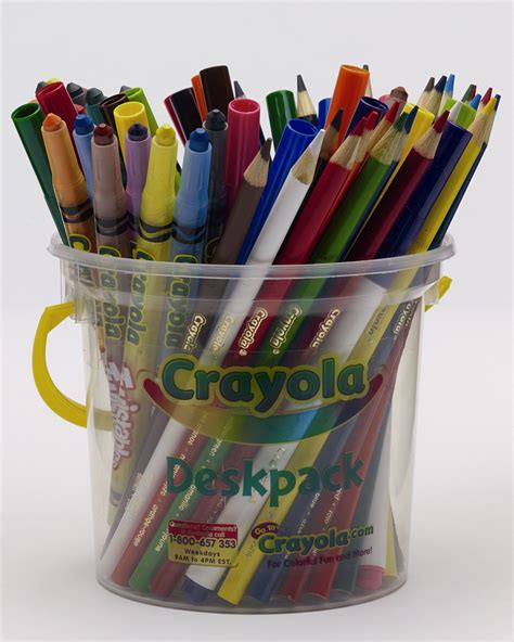 04 5523 Crayola Essentials Deskpack 60 Assorted Crayola Pencils