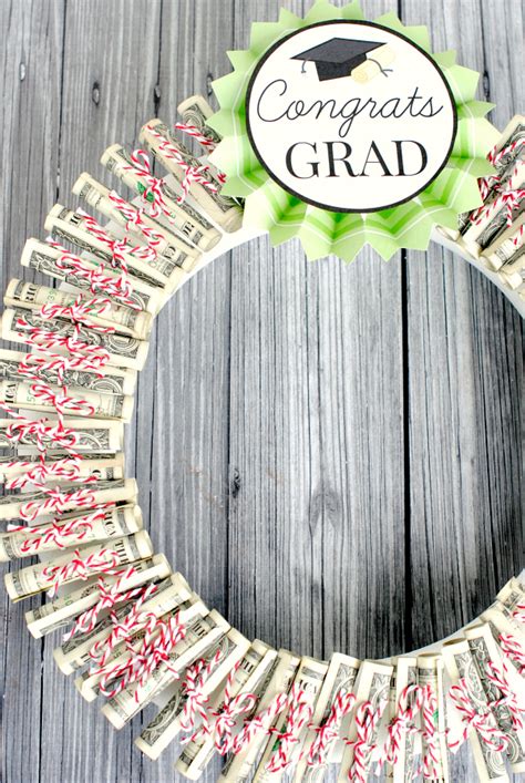 Give your grad the gift of good luck as she makes her mark on the world. You'll Love These Cute and Clever Ways to Give Cash as a ...