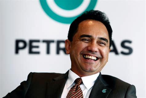 Tan sri wan zulkiflee bin wan ariffin, a malaysian aged 55, holds a bachelor of engineering degree in chemical engineering from the university of tan sri wan zulkiflee was appointed president and group ceo of petronas in april 2015. Cemerlang pacu Petronas, PM minta CEO struktur Malaysia ...