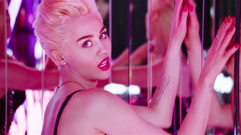 Miley Cyrus Mac Viva Glam 2015 Commercial Youtube