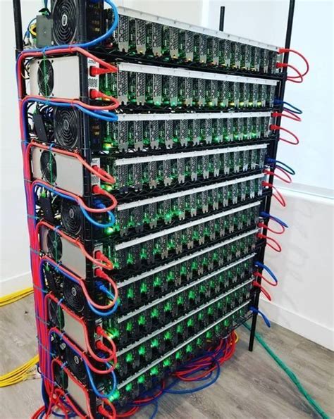 Before, miners used a central processing unit (cpu) to mine, but it wasn't fast enough. #bitcoinmining #bitcoinfaucet en 2020 | Ordinateur ...