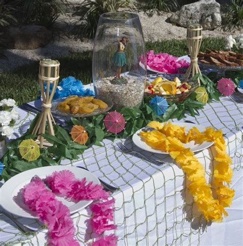 17 best ideas about luau table decorations on pinterest luau party centerpieces lua