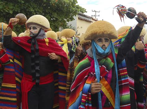 Los Parachicos Danza Y Tradici N En Chiapa De Corzo