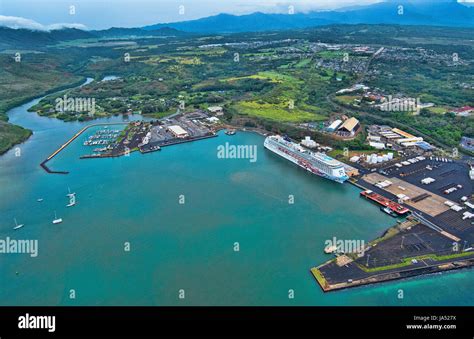 Kauai Cruise Port Hi Res Stock Photography And Images Alamy