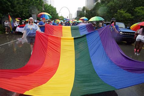 the human rights campaign declares lgbtq state of emergency