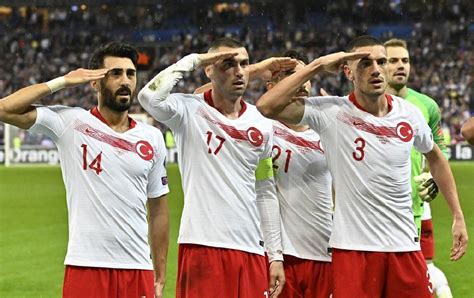 Uefanın Kararı Asker Selamı Veren Türkiye A Milli Futbol Takımı