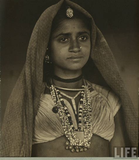 Portrait Of An Indian Village Woman Old Indian Photos