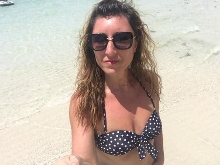 See And Save As Sexy Norfolk Italian Milf Mature Bikini None Nude Porn Pict Xhams Gesek Info