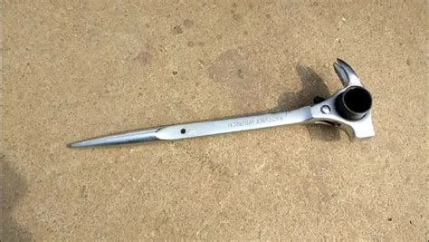 A wide variety of ratchet hammer wrench options are available to you, such as max torque capacity, grade, and material. Multifunctional pointed tail claw hammer ratchet wrench ...